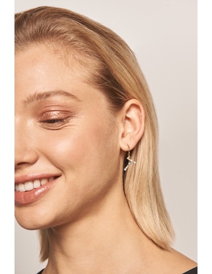 Pendientes P D Paola Letra T - Compra Oficial